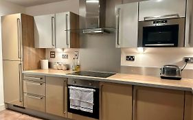 London Skylineviews 2 Bed 2 Bath Flat Near Canary Wharf, O2 & Excel