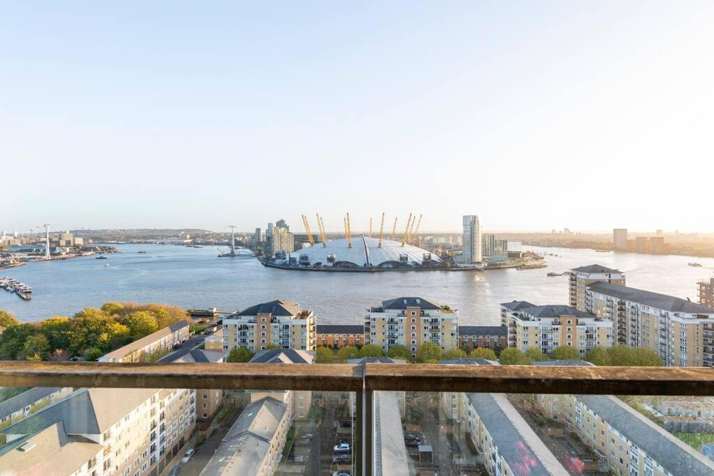 London Skylineviews 2 Bed 2 Bath Flat Near Canary Wharf, O2 & Excel Exterior photo